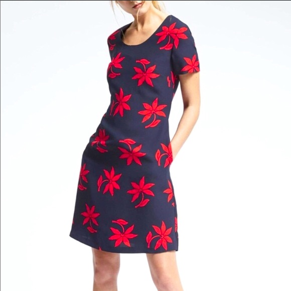 Banana Republic Dresses & Skirts - ❤️Navy and Red Dress❤️